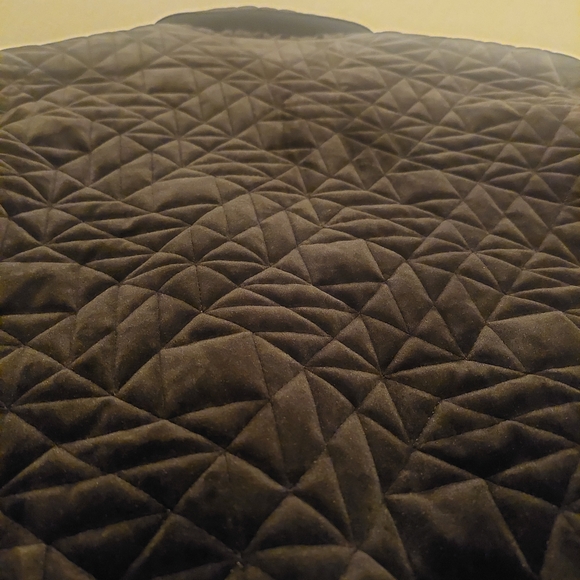 JF J.Ferrar Black Quilted Velvet Bomber Jacket - Picture 7 of 7